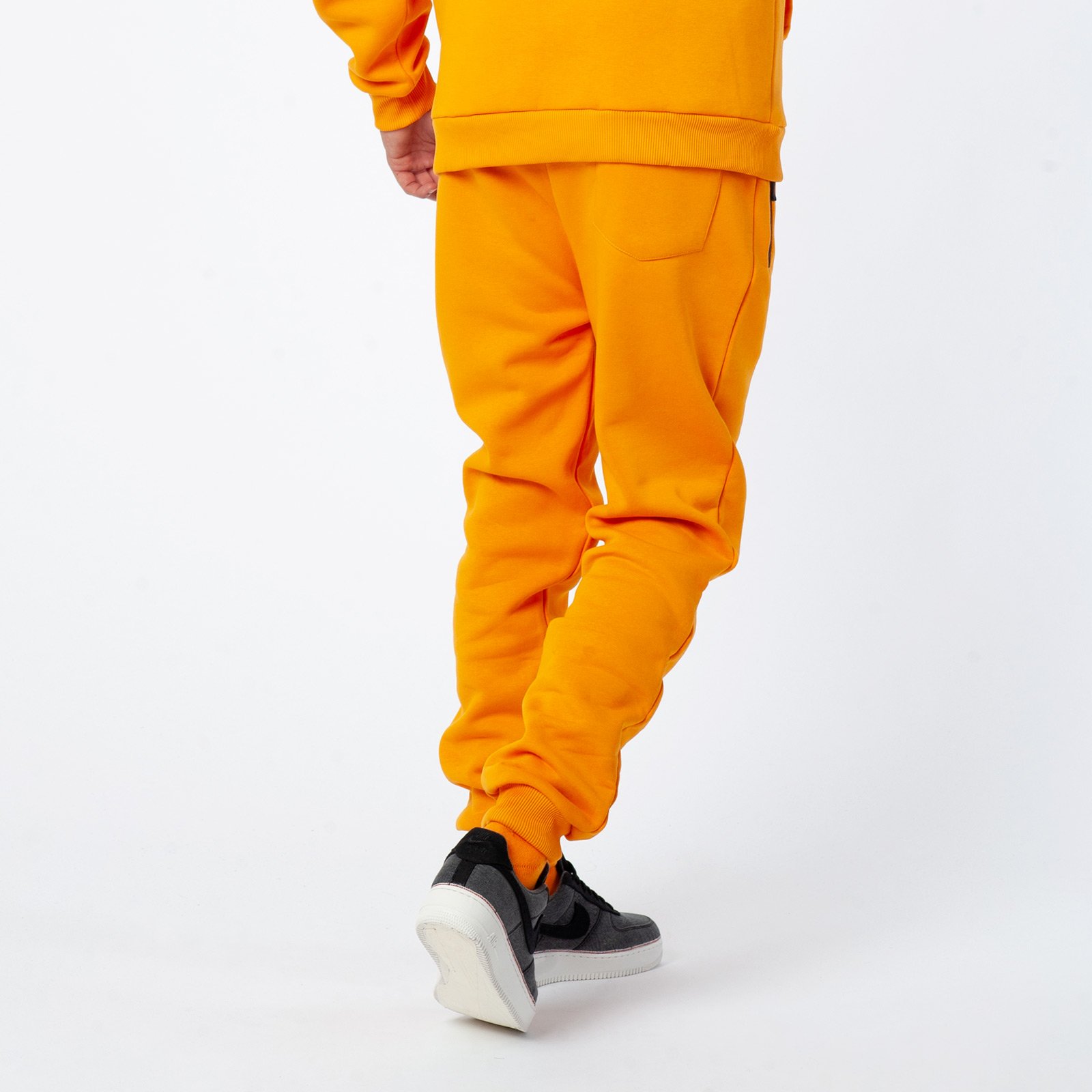 Dolly_Noire_SH72_3_2048x2048